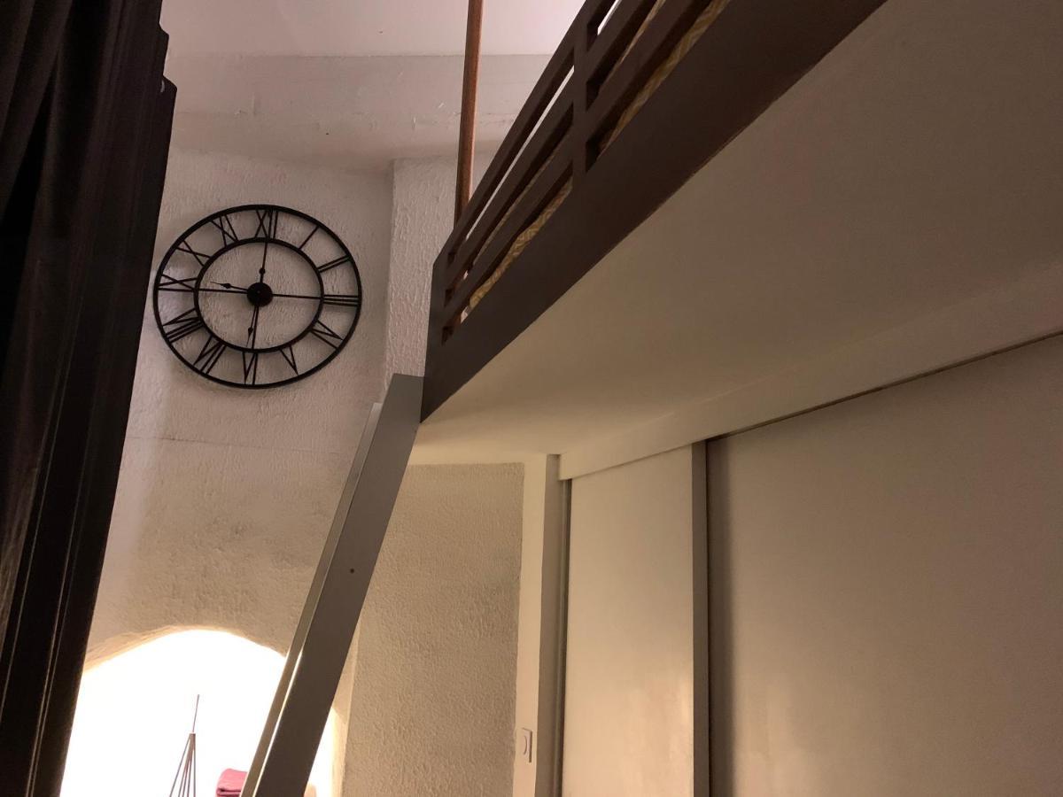 Gite Du Vieux Lyon Bagian luar foto