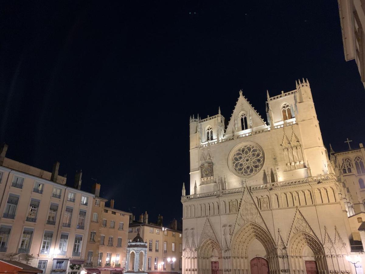 Gite Du Vieux Lyon Bagian luar foto