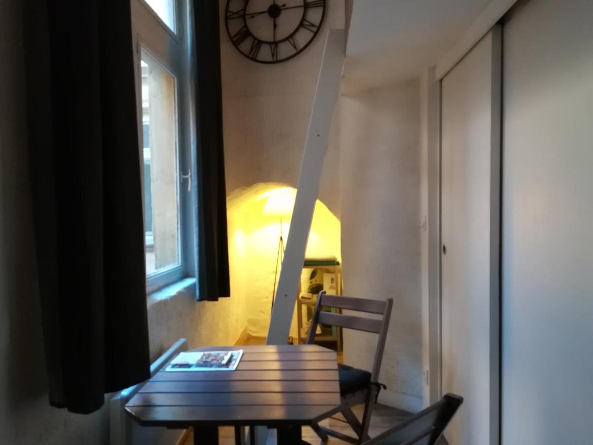Gite Du Vieux Lyon Bagian luar foto