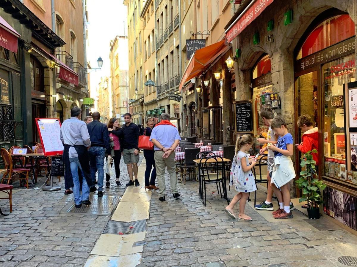 Gite Du Vieux Lyon Bagian luar foto