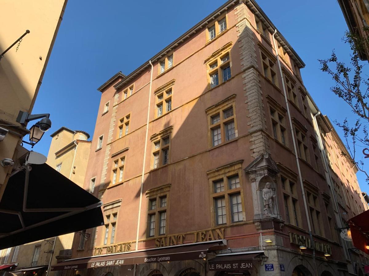 Gite Du Vieux Lyon Bagian luar foto