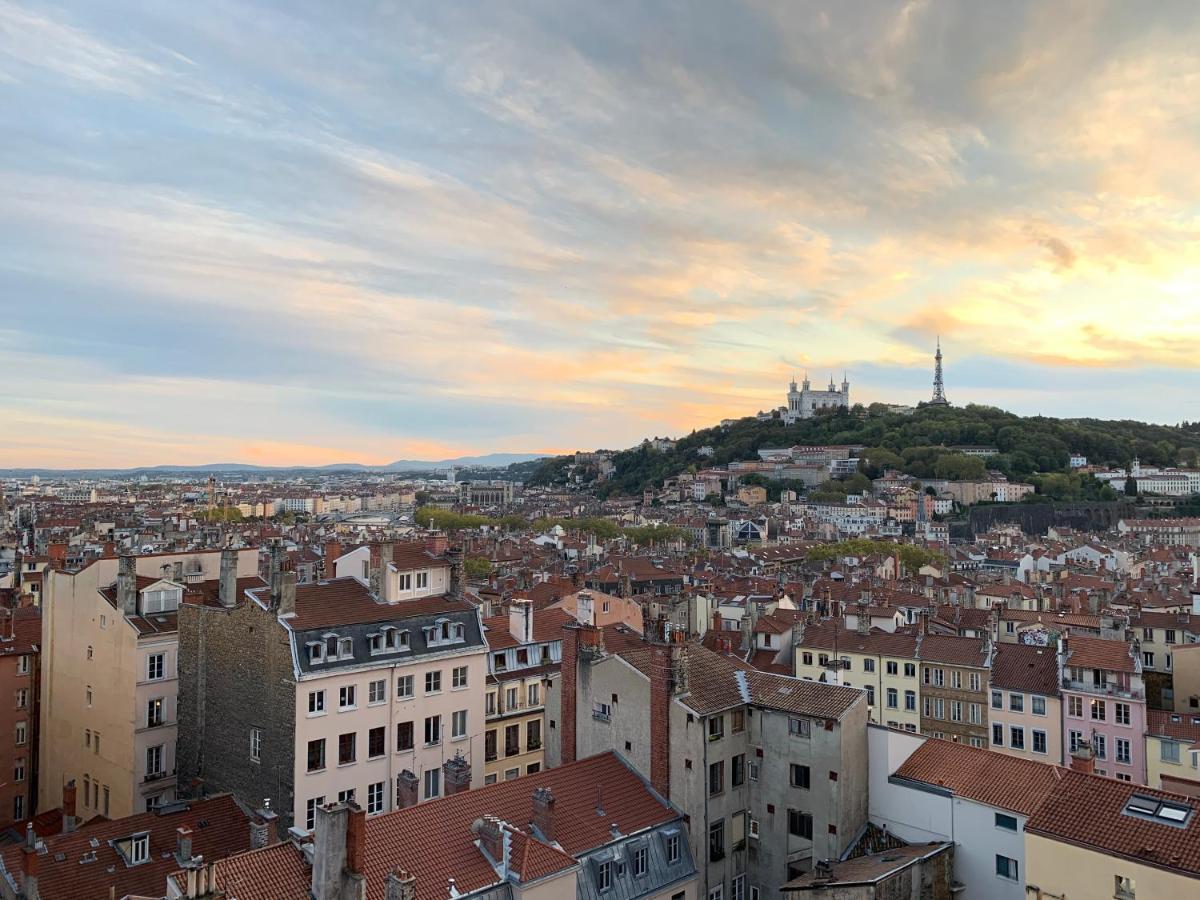 Gite Du Vieux Lyon Bagian luar foto